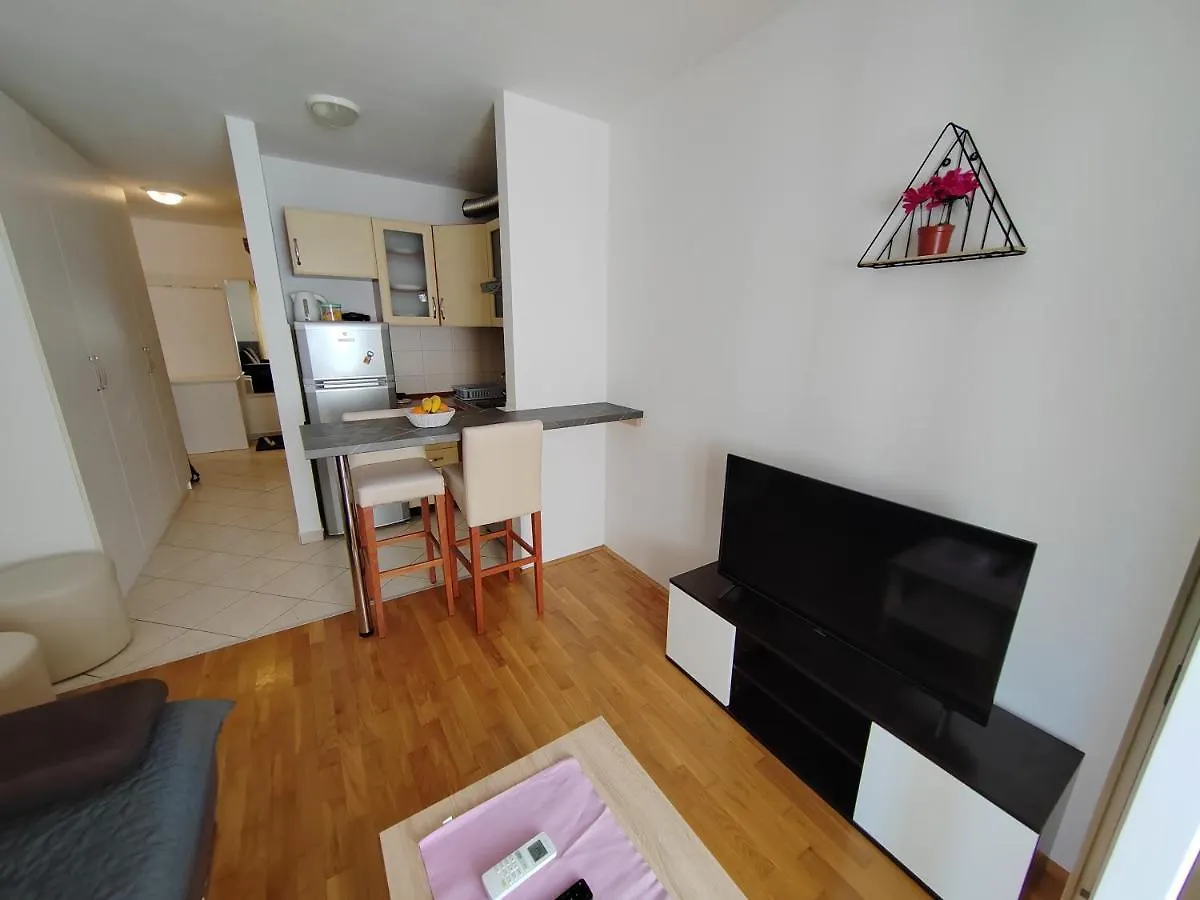 Studio Apartment Ivano-Free Parking - Self Check In زادار 0*,  كرواتيا