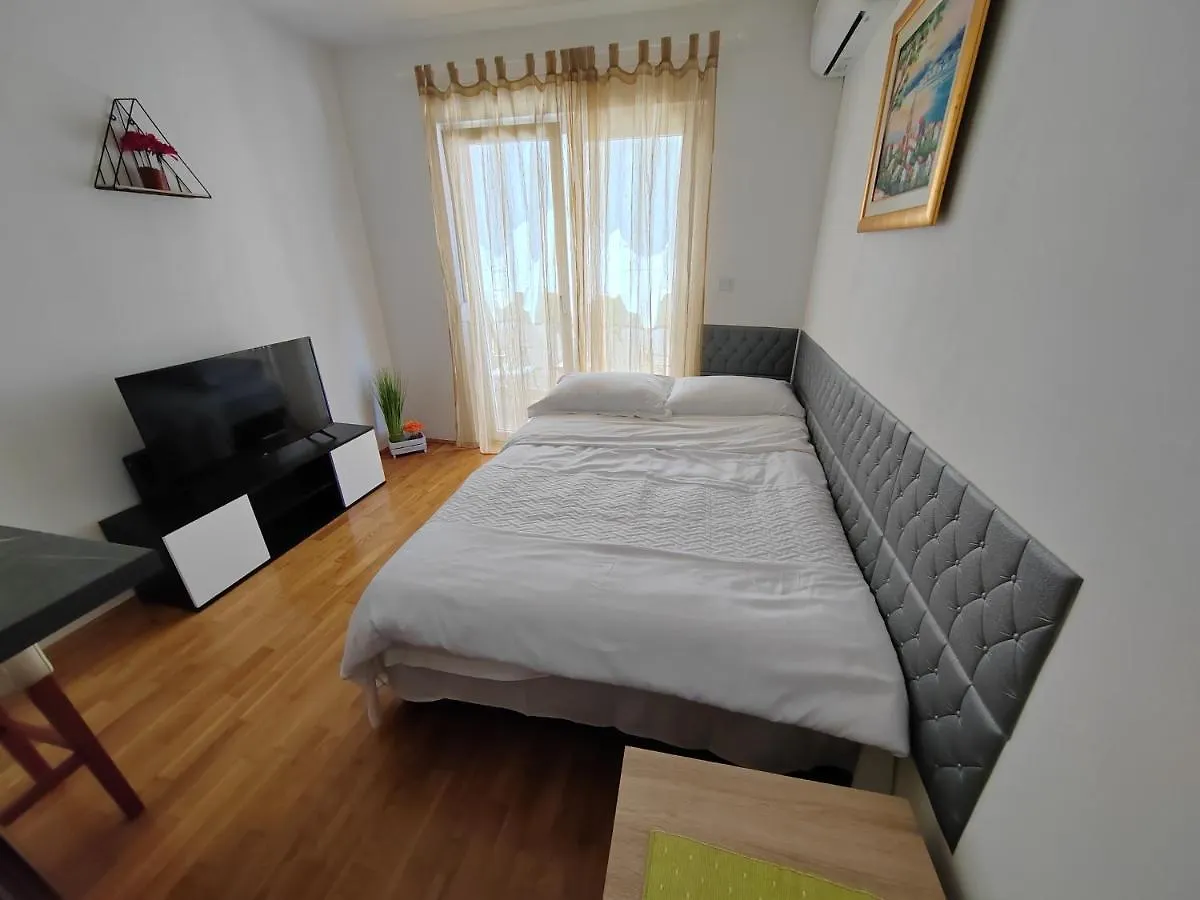 Studio Apartment Ivano-Free Parking - Self Check In زادار 0*,