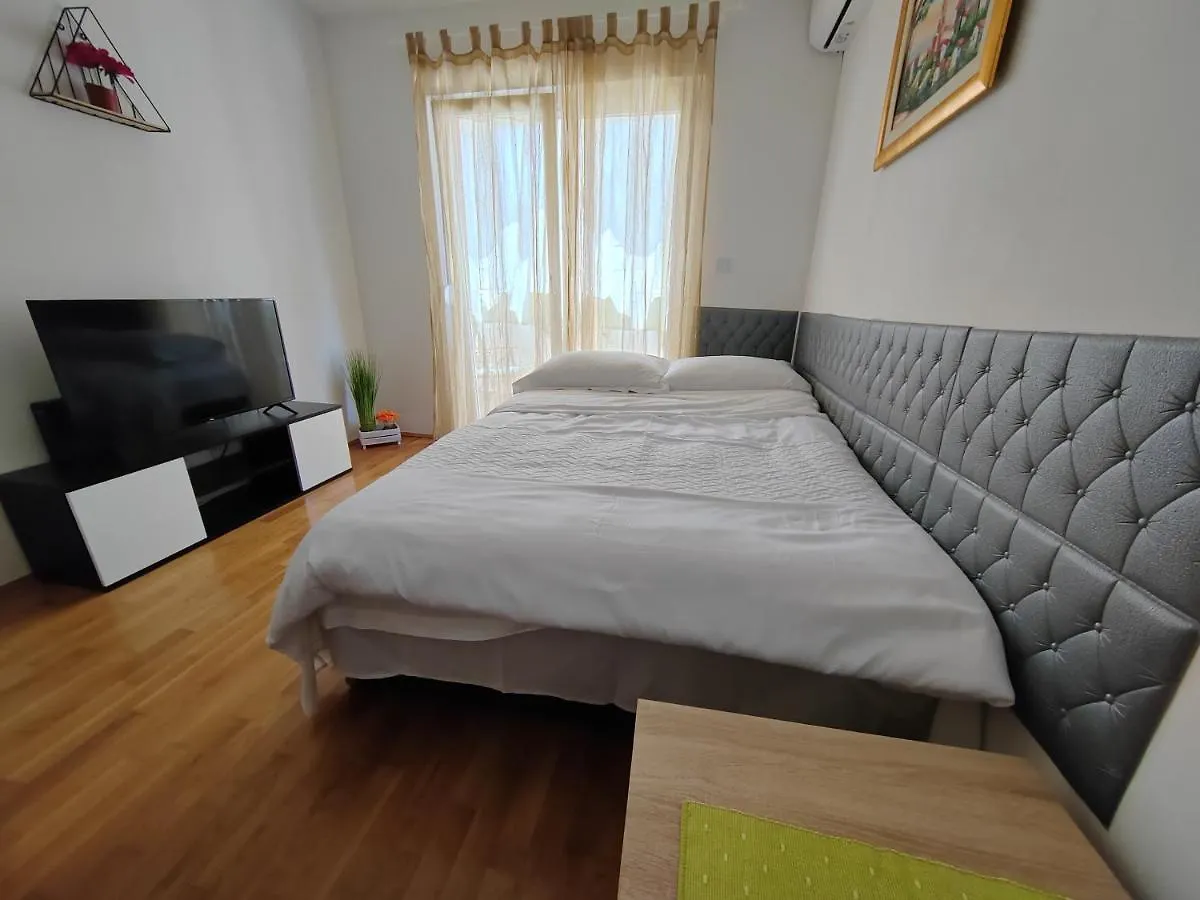 Studio Apartment Ivano-Free Parking - Self Check In زادار